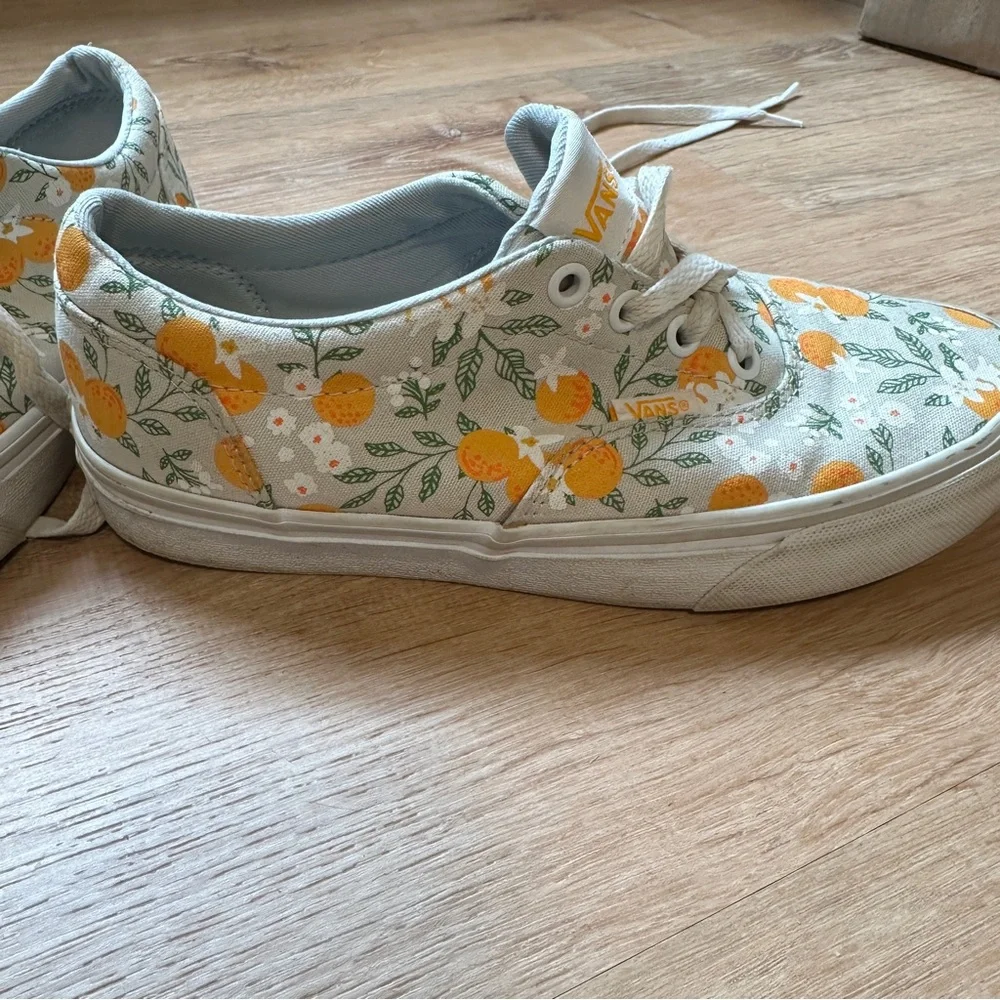 Vans Orange Blossom Floral Canvas Low-Top Sneakers - Picture 2 of 8
